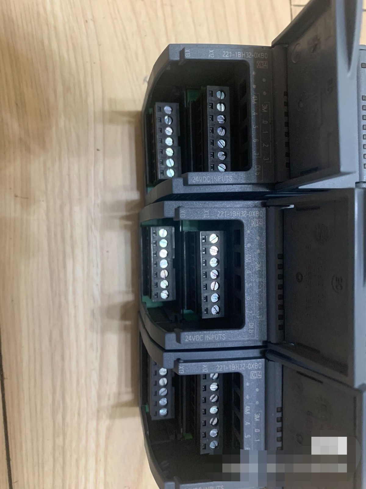 Siemens 6ES7 221-1BH32-0XB0 SIMATIC S7-1200 Digital Input Module DI 16x24VDC