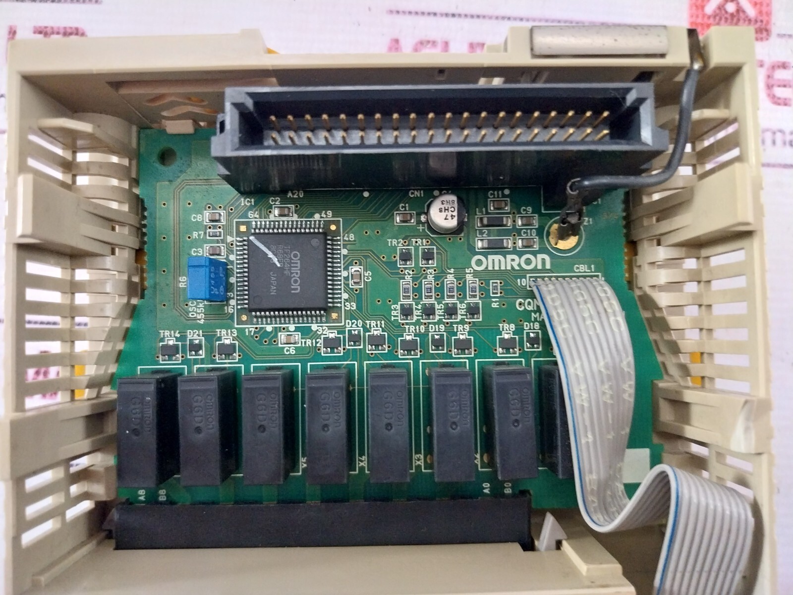 Omron OC221 8 Point Output Module AC250V 2A DC24V 2A