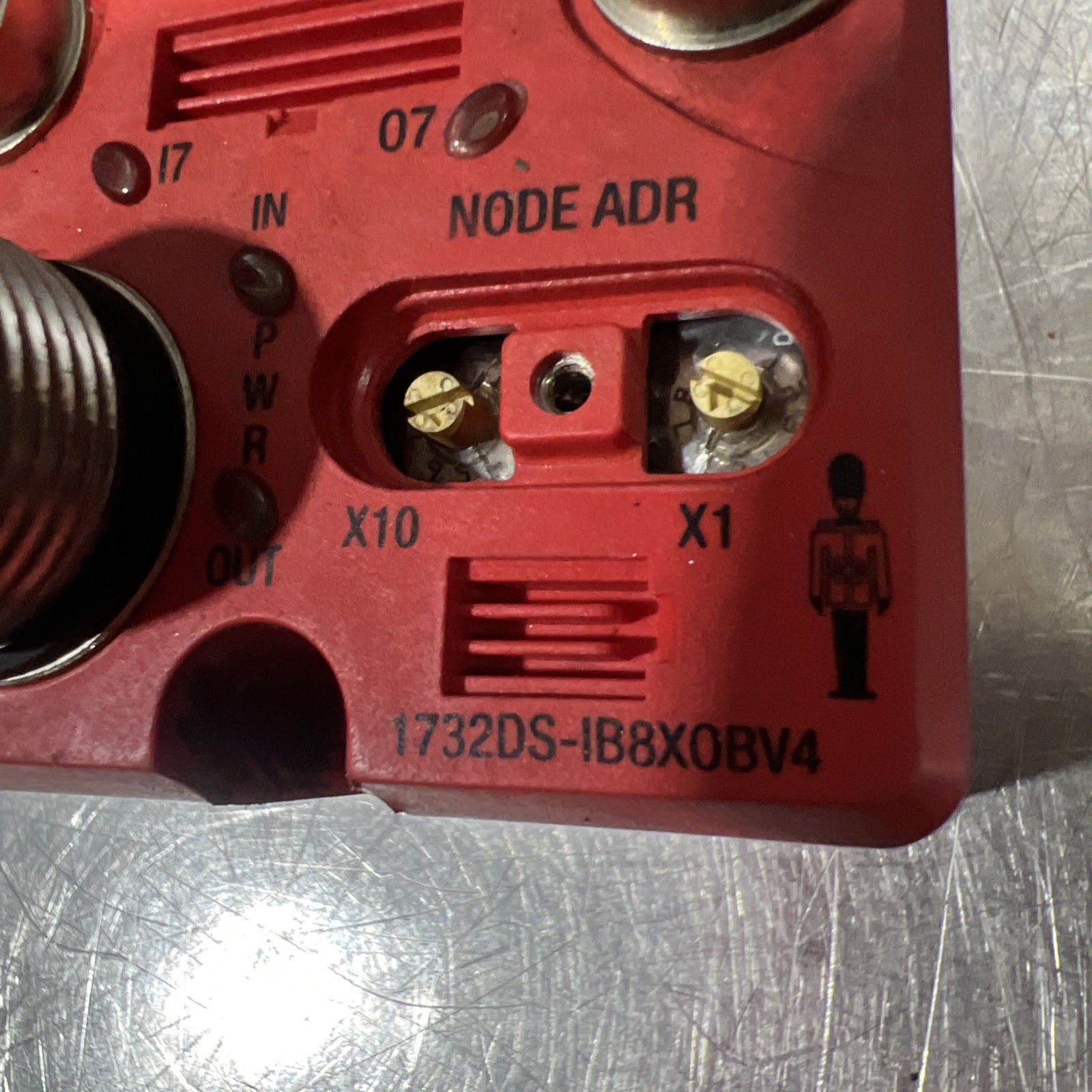 Allen Bradley 1732DS-IB8XOBV4 DeviceNet Safety ArmorBlock Used Surplus