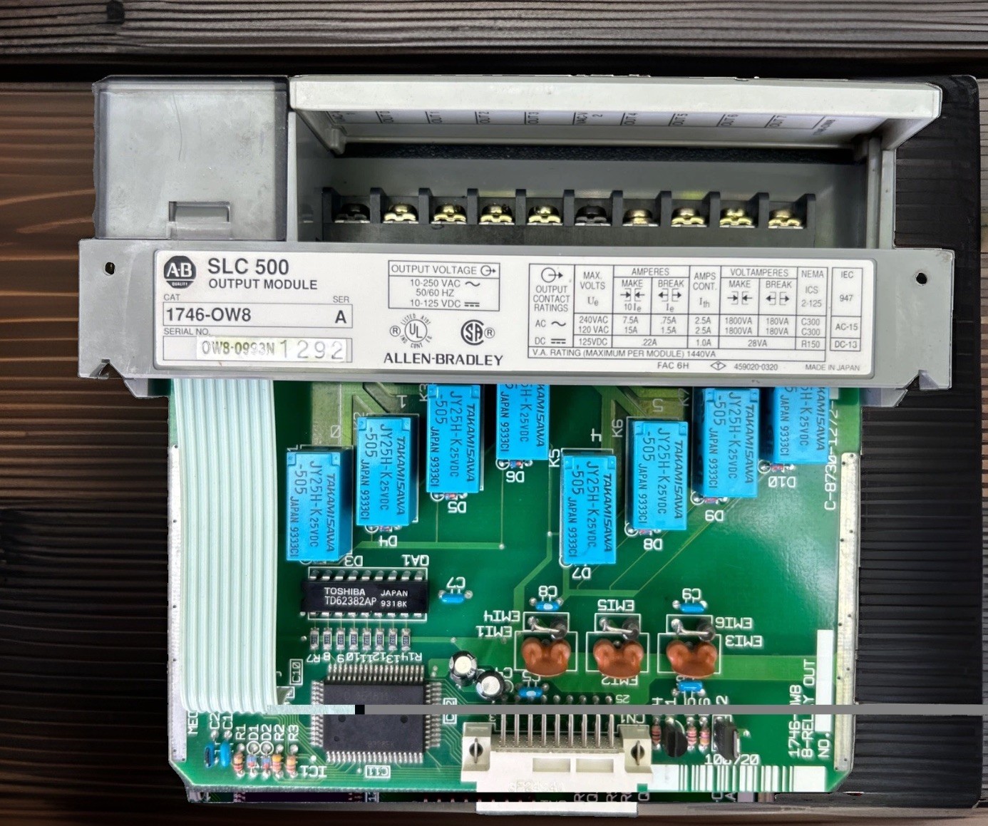 Allen Bradley SLC-500 Output Module 1746-OW8 Series A New Open Box