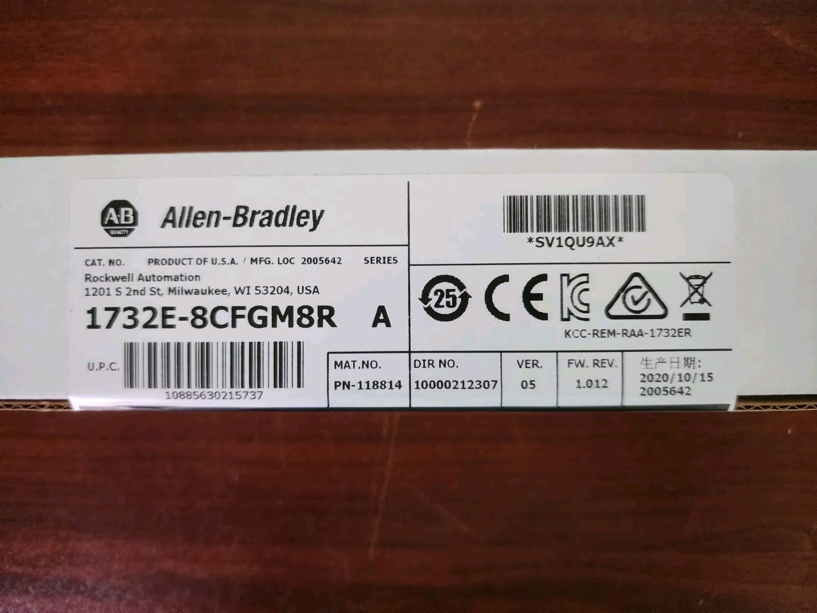 NEW ORIGINAL PACKAGING Allen-Bradley 1732E-8CFGM8R Logic Controller