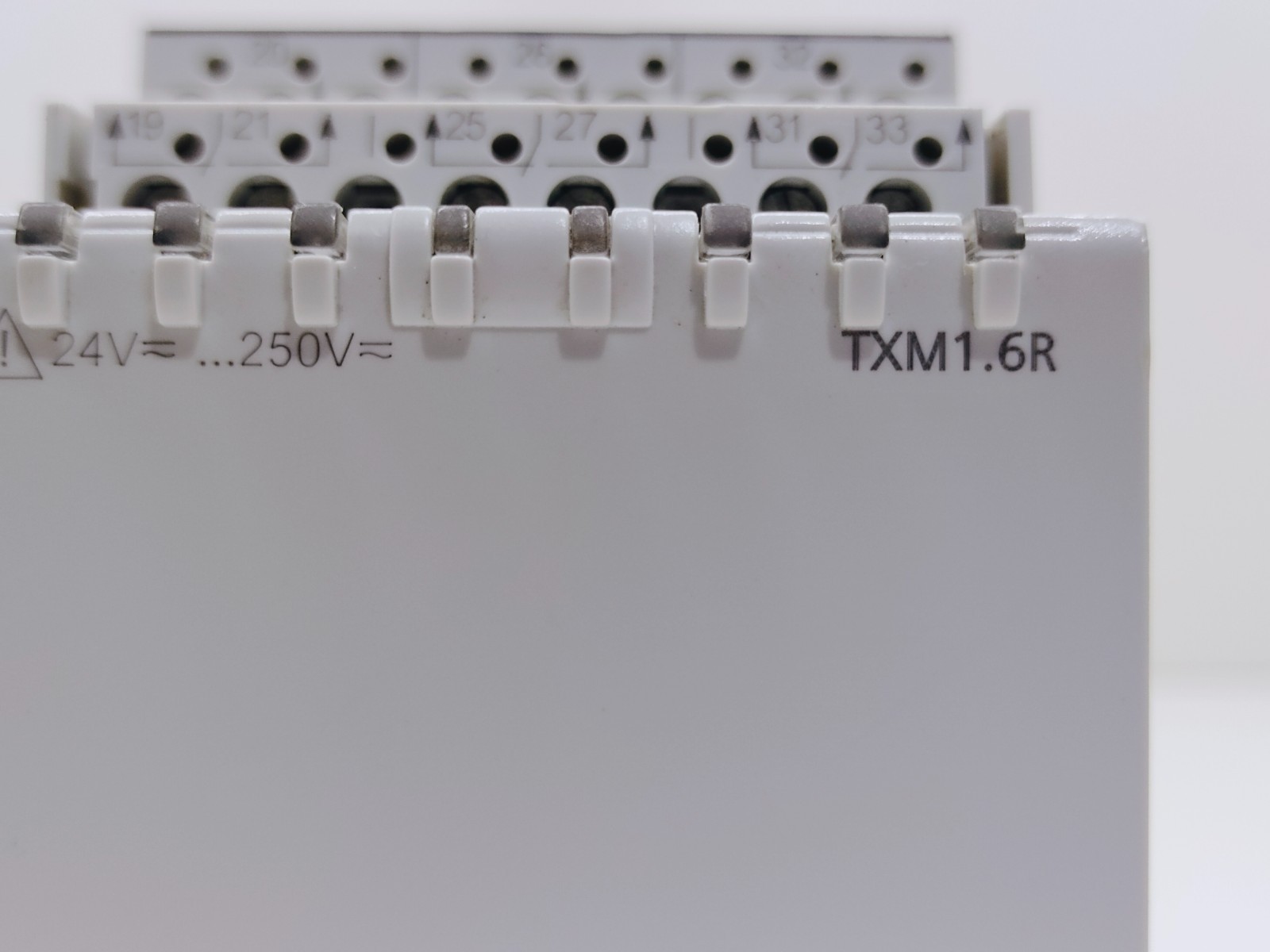 SIEMENS TXM1.6R I/O Module (FREE SHIPPING)