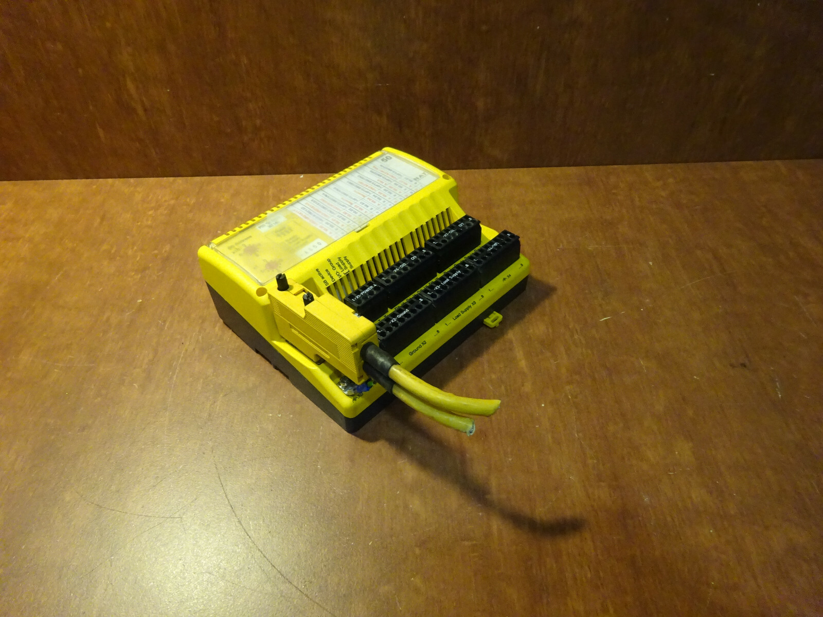 Pilz PSS SB DI8O8 301140 Safety BUS Digital I/O module