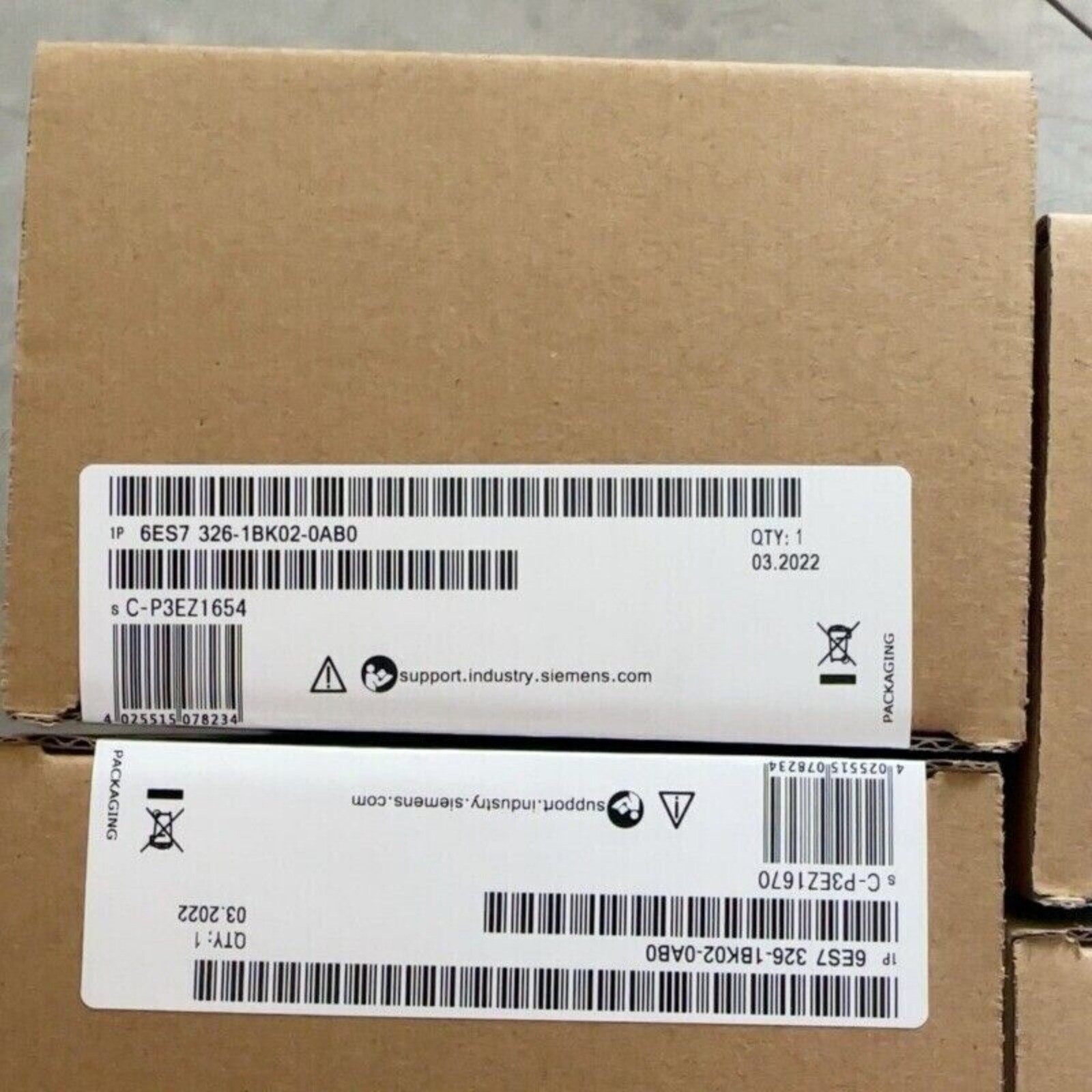 New Siemens SIMATIC Digital input SM 326 6ES7326-1BK02-0AB0 6ES7 326-1BK02-0AB0