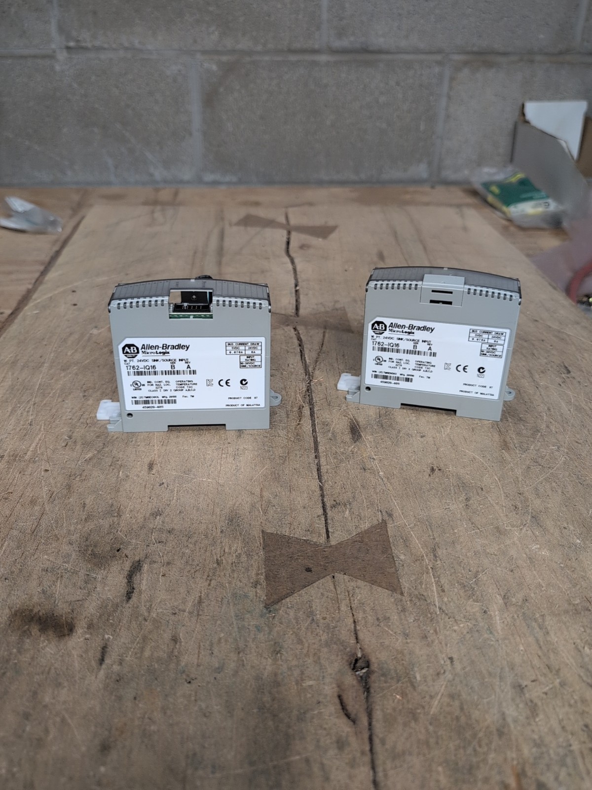 Allen Bradley MicroLogix 1762-IQ16 SERIES B REV A DIGITAL INPUT MODULE