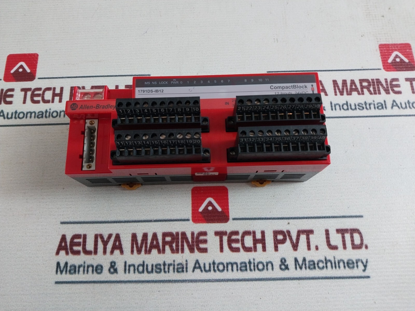 ALLEN-BRADLEY 1791DS-IB12 Compact Block I/O Module 12 Inputs 24VDC 4 Outputs