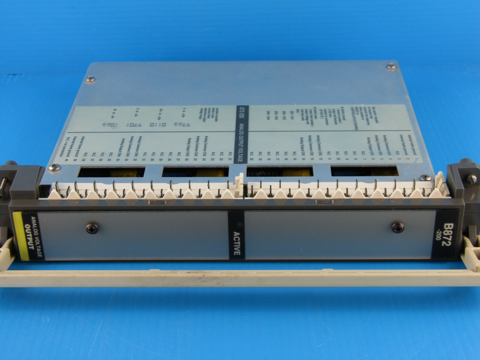 AEG Modicon AS-B872-200 Analog Voltage Output Module, ASB872200