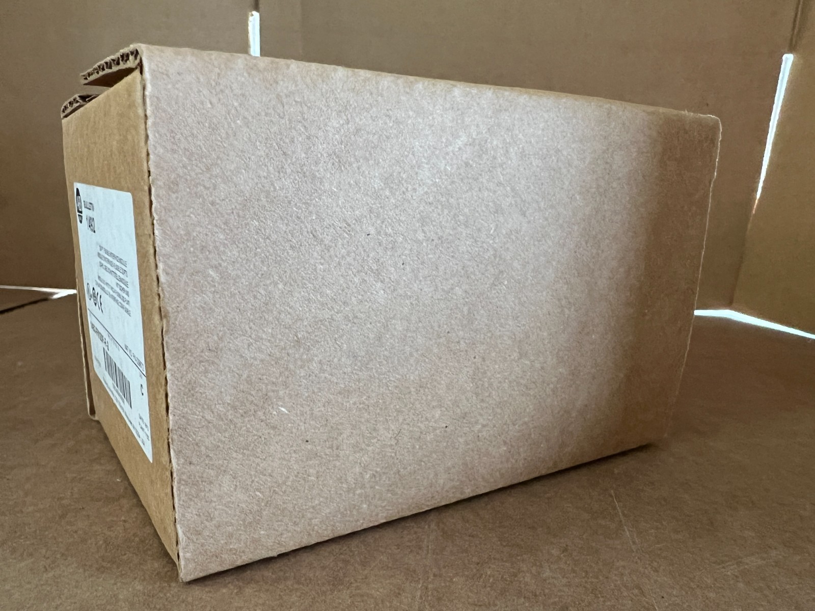 ALLEN BRADLEY, 1492-IFM20F-F-2, SER C, INTERFACE MODULE, NEW! MAKE OFFER!