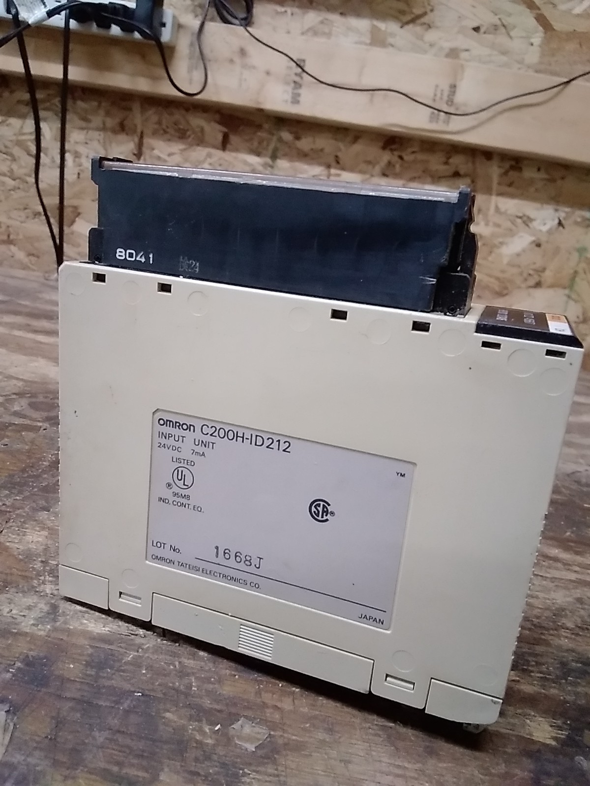 Omron C200H-ID212 DC Input Module, 16 Point, 24vdc, 7Ma, Sysmac C200
