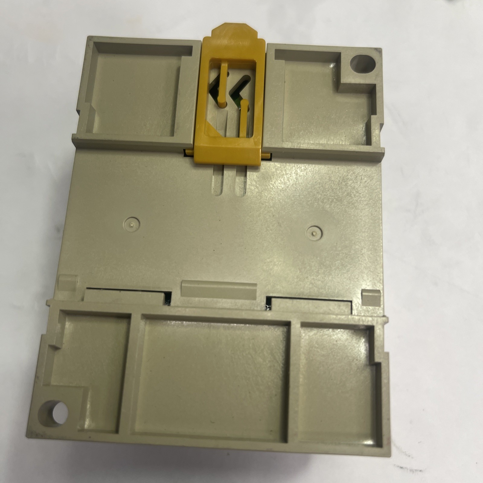 Omron DC24v 10c2dr-D-v1