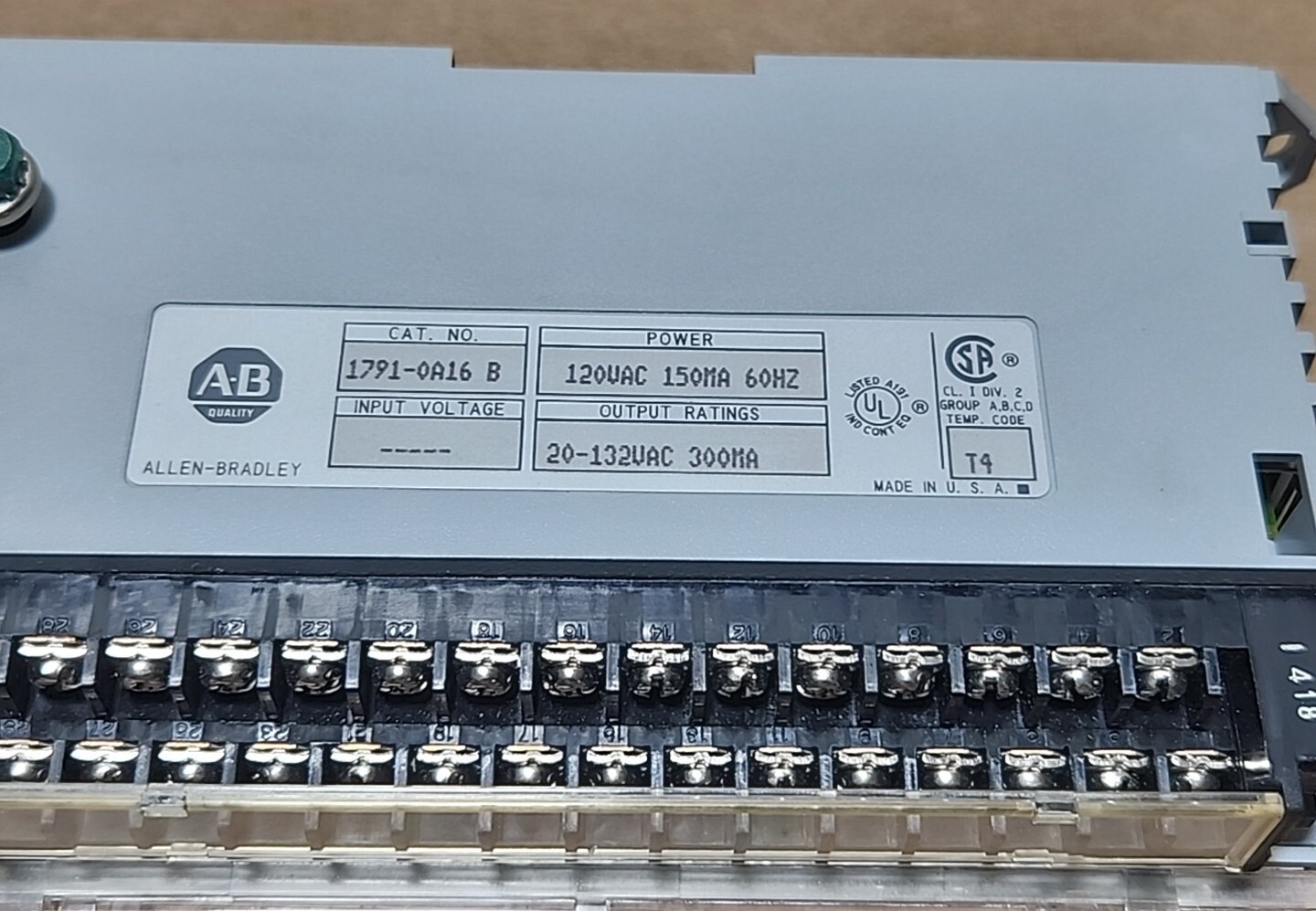 Allen-Bradley 1791-0A16 /B Output Module 120Vac 150mA 60Hz 20-132Vac + Warranty!