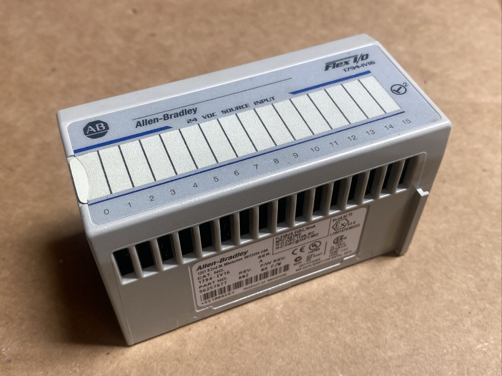 NEW Allen Bradley Flex IO Input Module 1794-IV16 Series A Rev B02 FAST SHIPPING