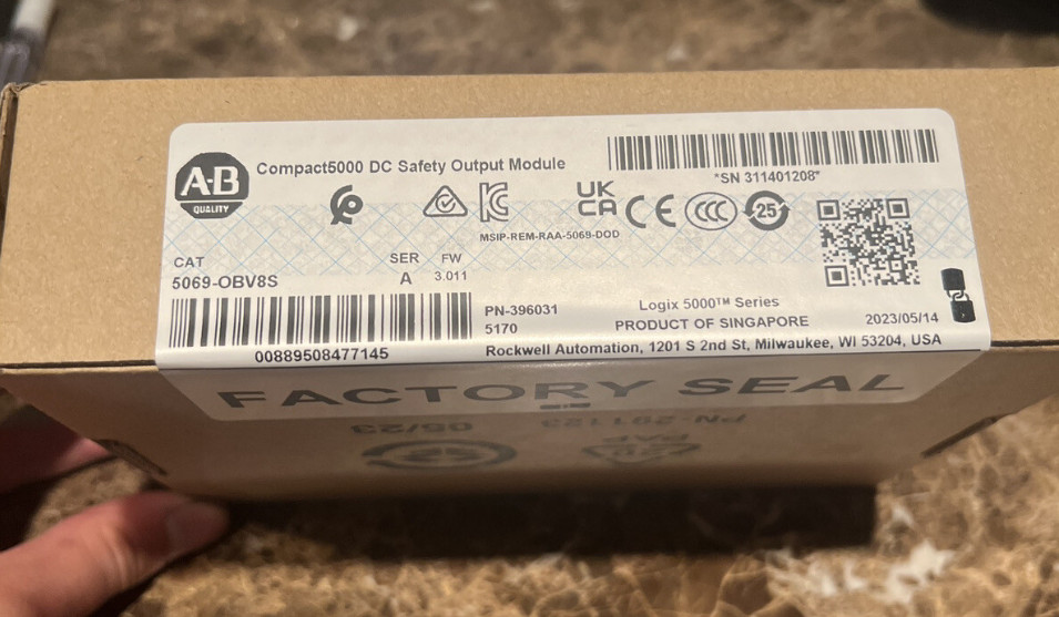 New Factory Sealed AB 5069-OBV8S Compact I/O 8-Ch 24VDC Output Free Shipping