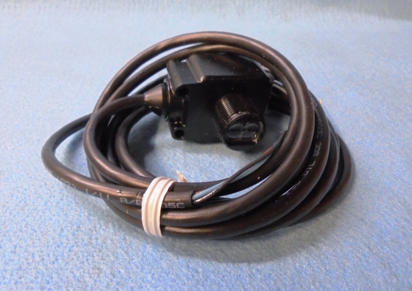 EATON PHOTOELECTRIC SENSOR E65-SMSD200-GL AC/DC SERIES A1