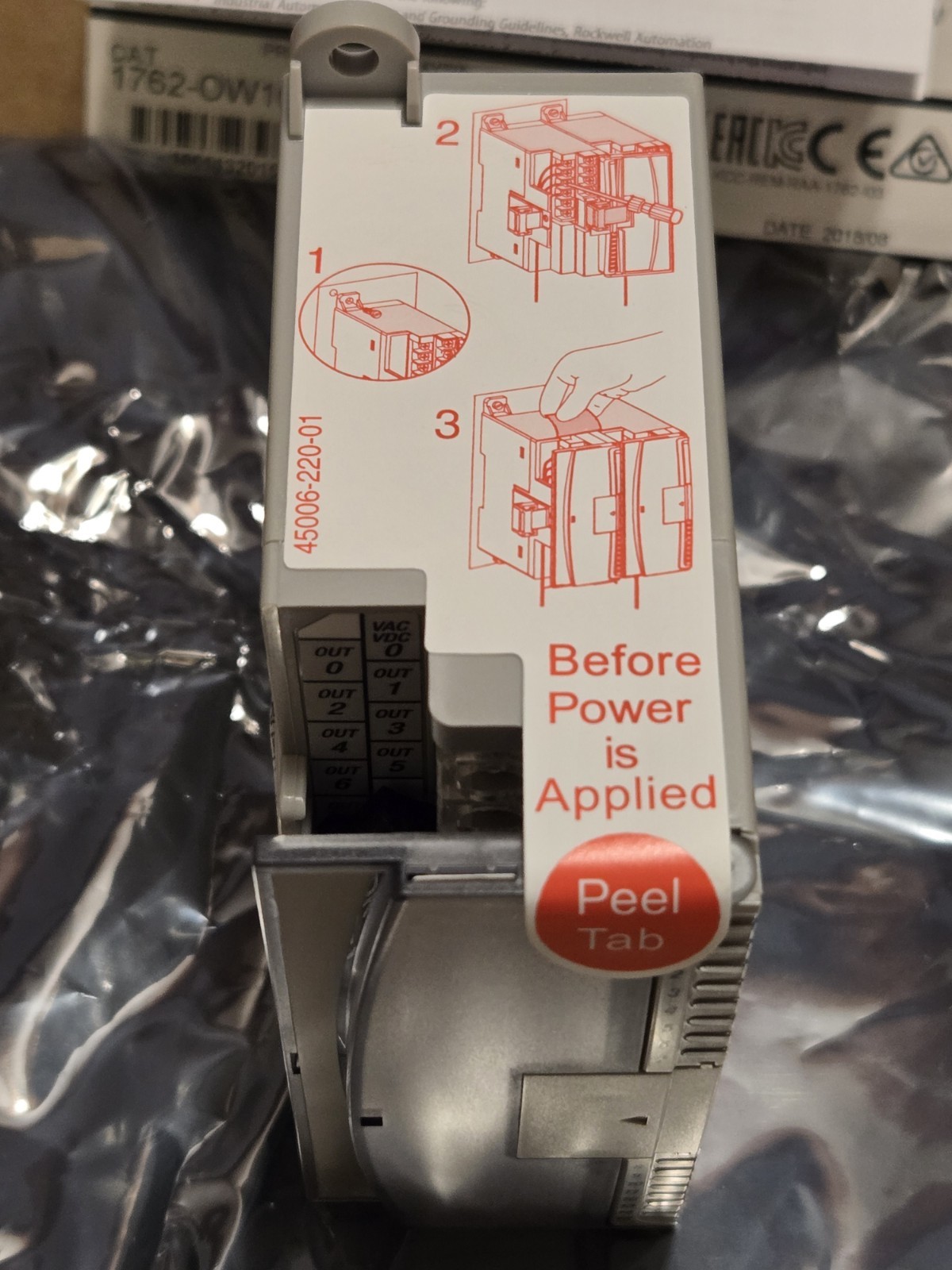 Allen-Bradley 1762-OW16 MicroLogix 16-Pt Relay Output Module NEW Factory Sealed