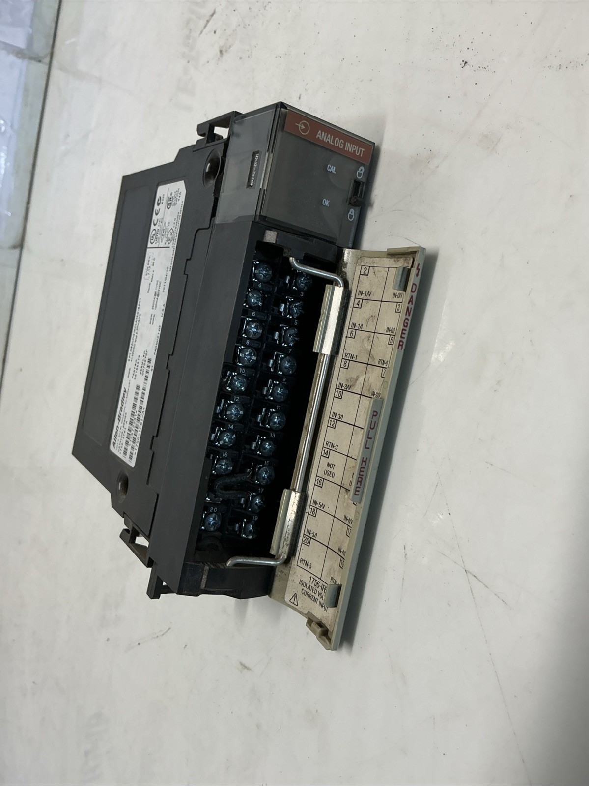 Allen-Bradley 1756-IF6I Series A Analog Isolated Input. Z-070