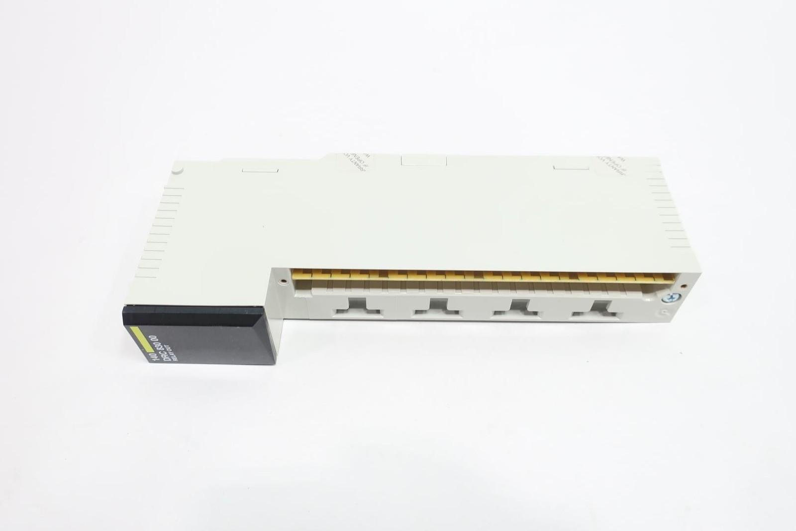 Schneider 140DRC83000 Tsx Quantum Output Relay Module