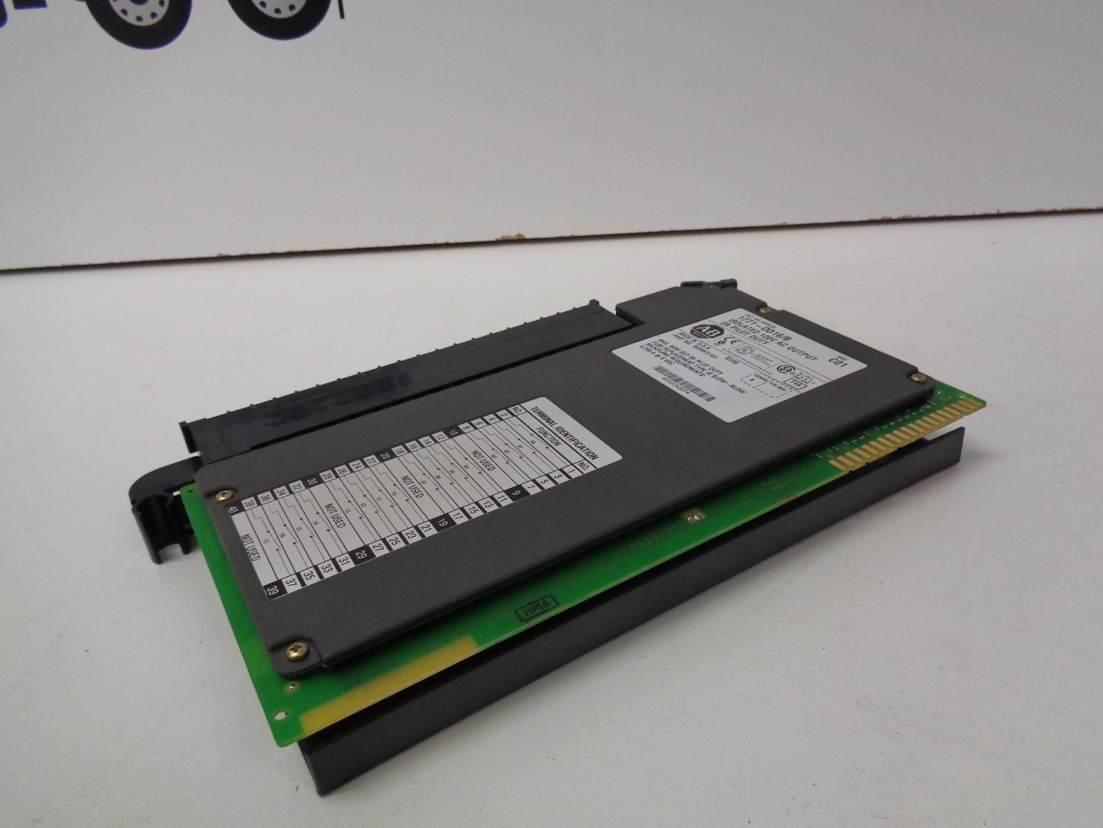 ALLEN-BRADLEY 1771-OD16/B SER. B REV. C01 120V AC OUTPUT MODULE – FREE SHIPPING