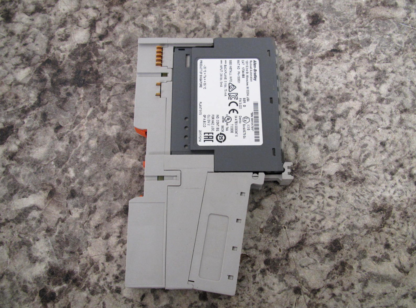 Allen-Bradley 1734-IB8 / 1734-MB / 1734-RTB POINT I/O Digital Input Module Used