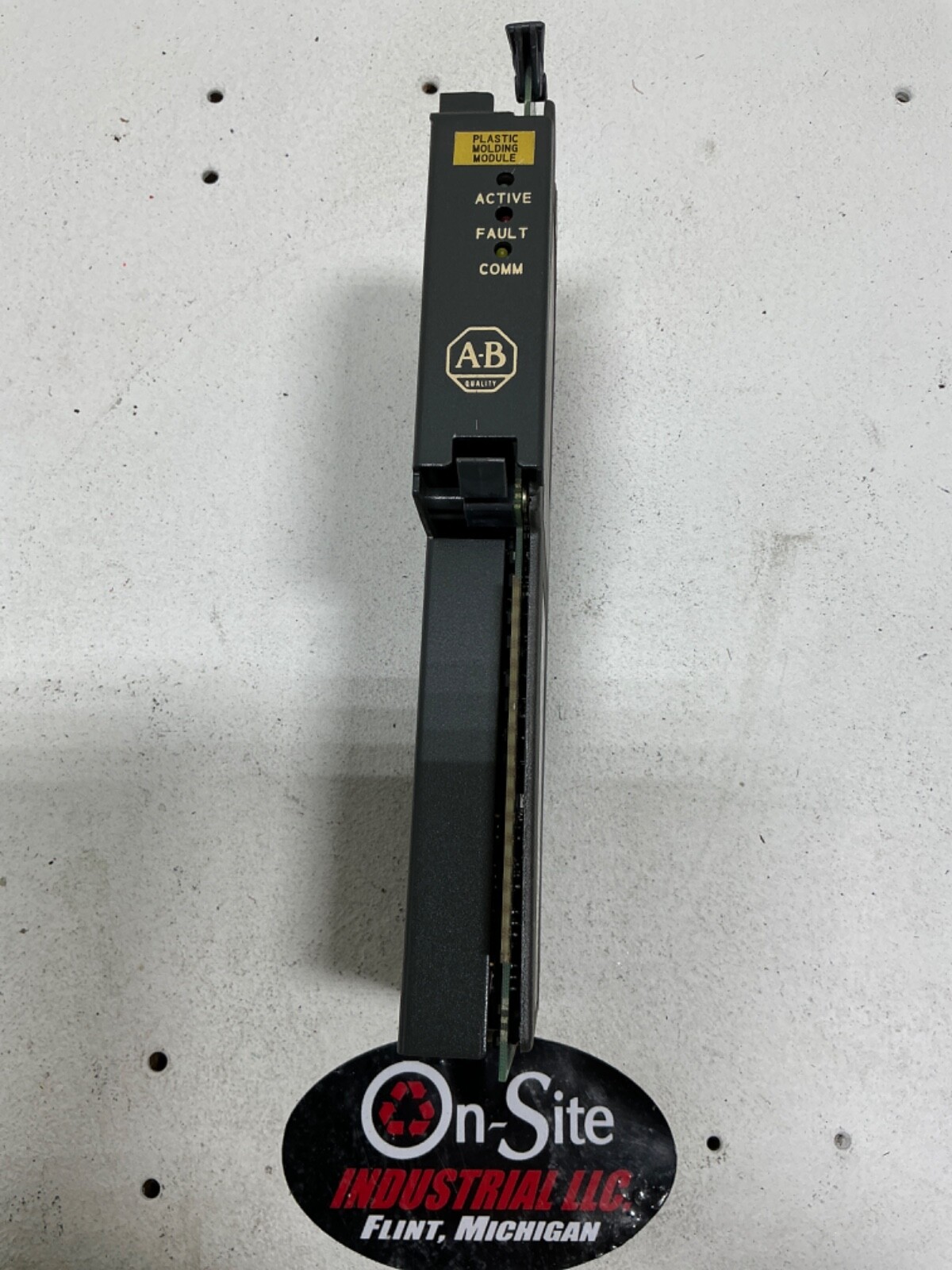 ALLEN-BRADLEY 1771-QDC SERIES C F/W REV B PLASTIC MOLDING MODULE
