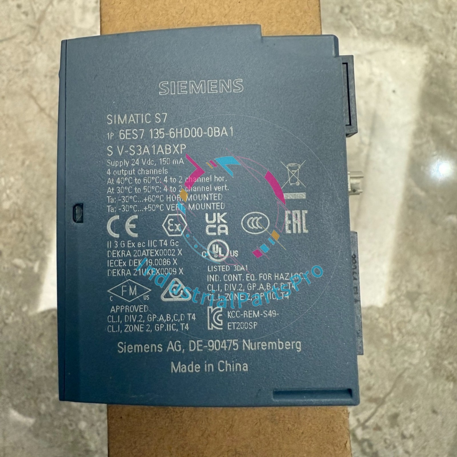 1PC SIEMENS 6ES7131-6BH01-0BA0 New In Box Moudle 6ES7 131-6BH01-0BA0