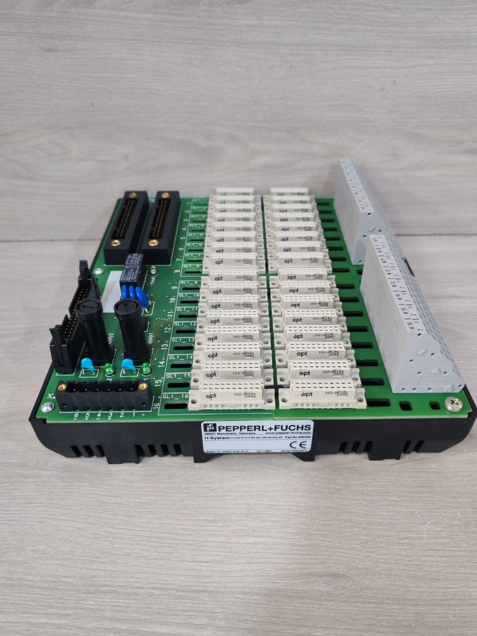 Pepperl+Fuchs H-System HICTB16-YC3-RN-AIC16S-KS-NXCSP Termination Board 254038