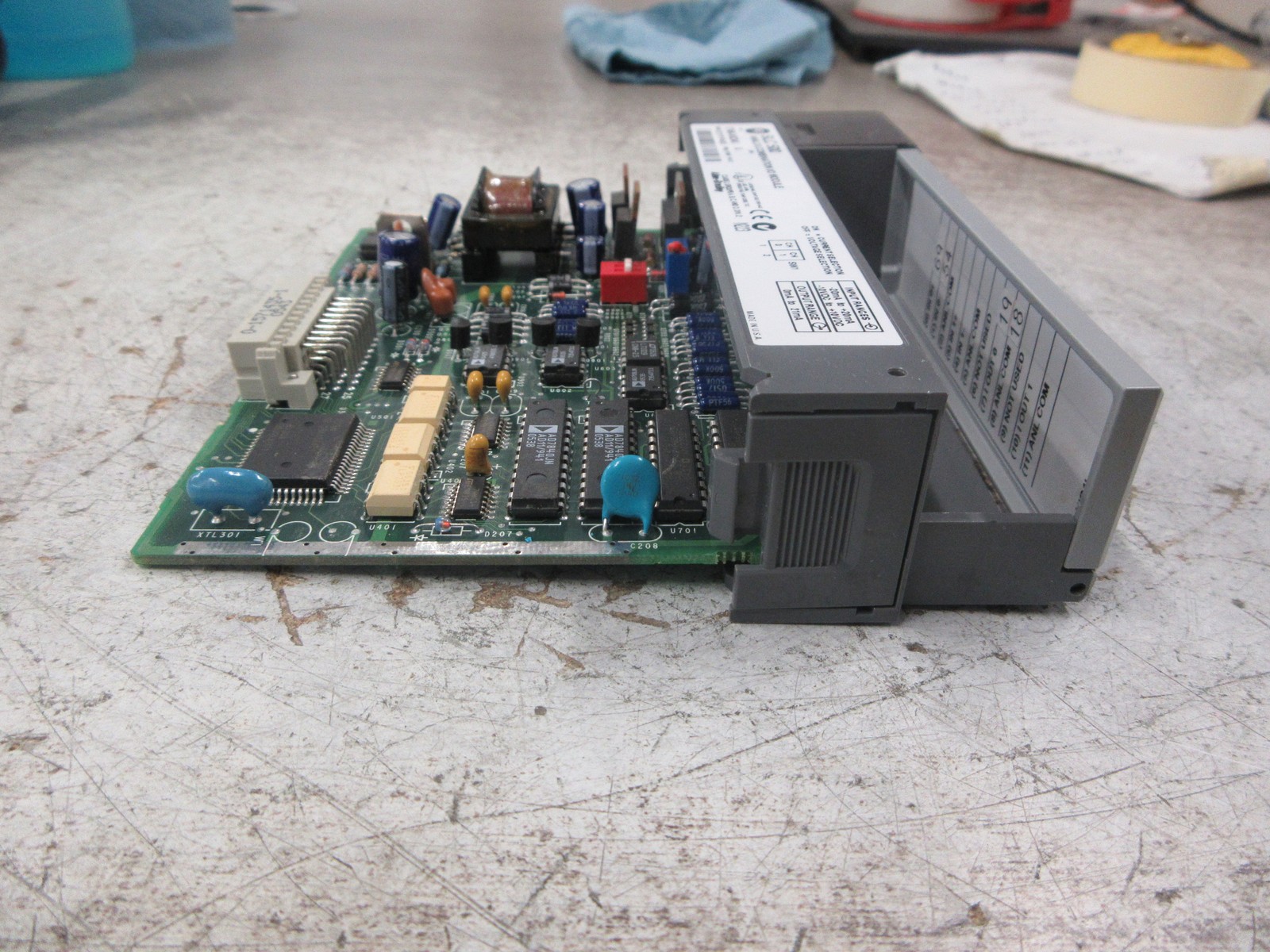 Allen-Bradley SLC 500 Analog Combination I/O Module 1746-NIO4I Ser. A Used