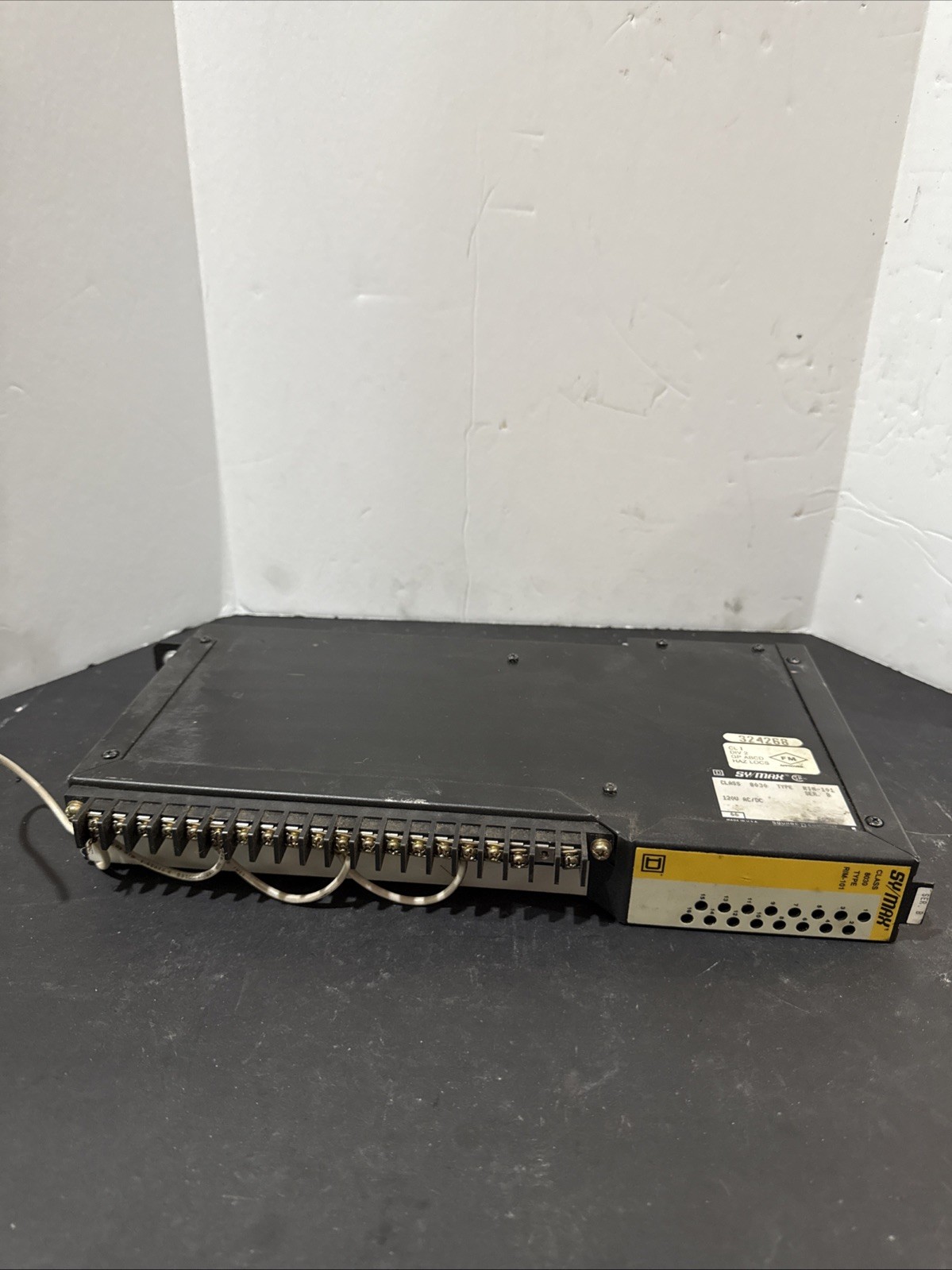 Square D SY/MAX Class 8030 Type RIM-101 Series B module Parts