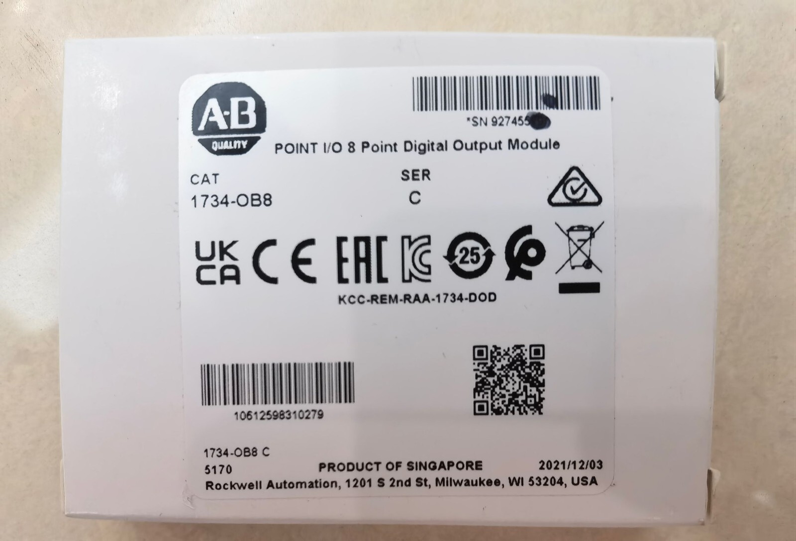 Allen-Bradley 1734-OB8 POINT I/O 8 Point Digital Output Module