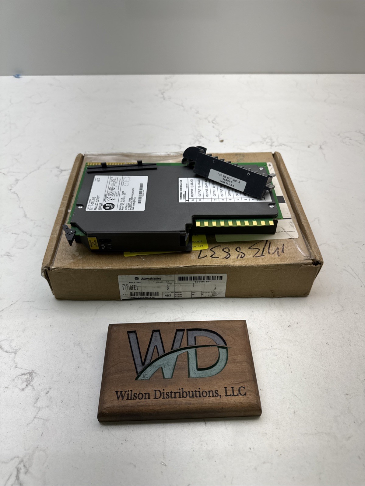 Allen-Bradley 17710FE1 Ser. B Analog Output Module 10VDC