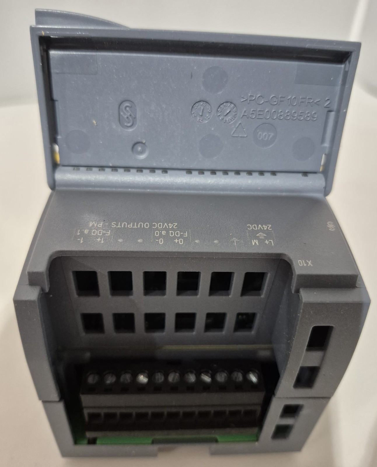 Siemens SIMATIC S7-1200 SM1226F Safety Digital Output Module 6ES7226-6DA32-0XB0