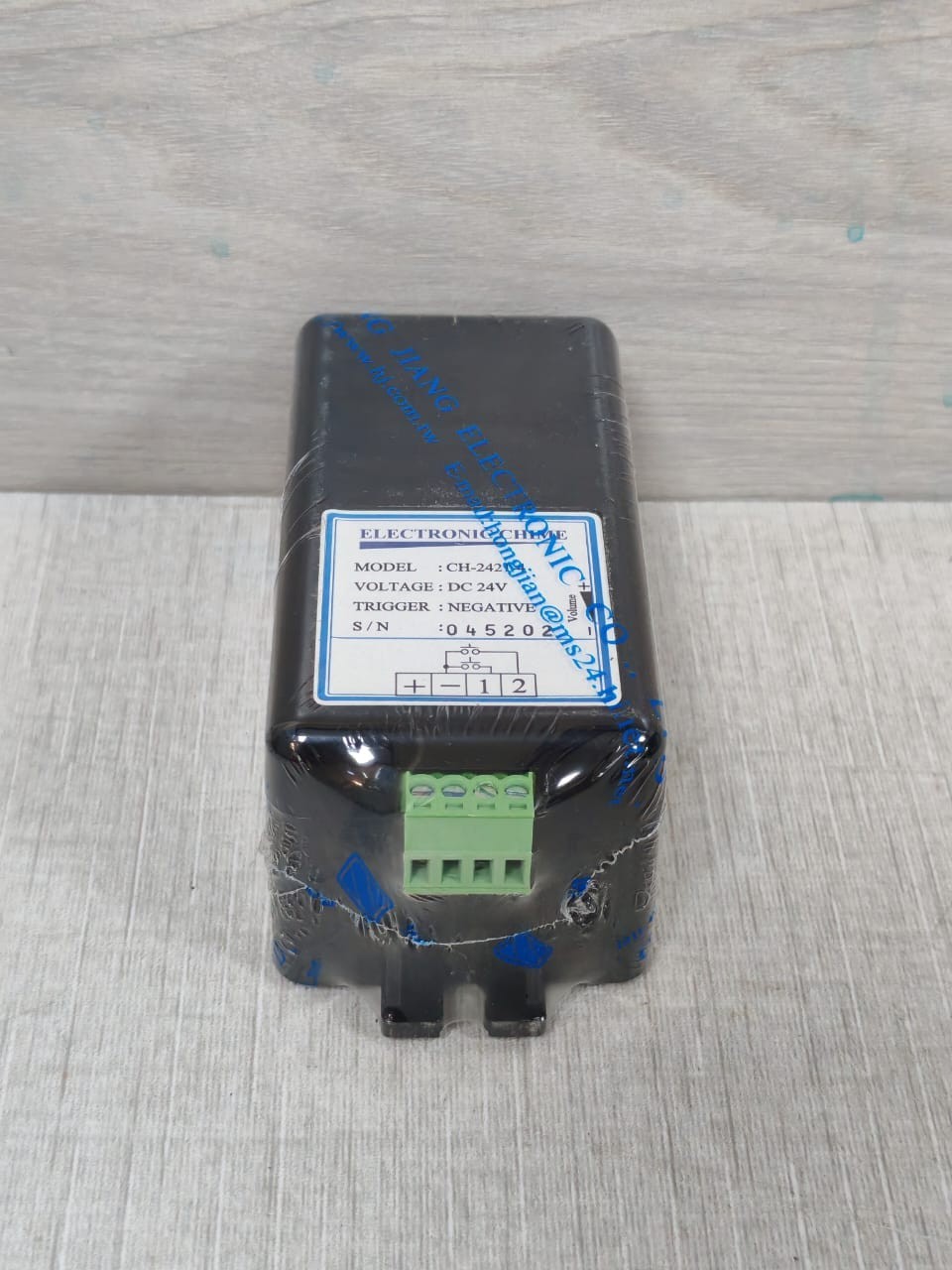 ELECTRONICS CHIME CH-2421-4 DC 24V NEW WITH FILTHY BOX Module