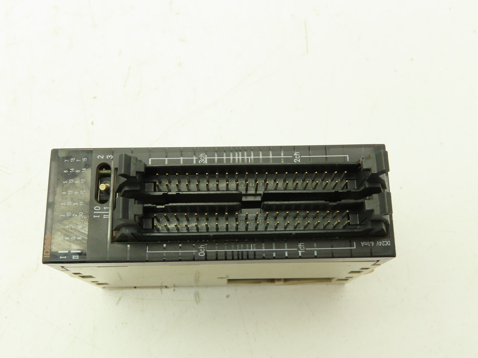 Omron CJ1W-ID262 Input Module 64 Inputs 16 Points 1 Common 24VDC 4.1mA