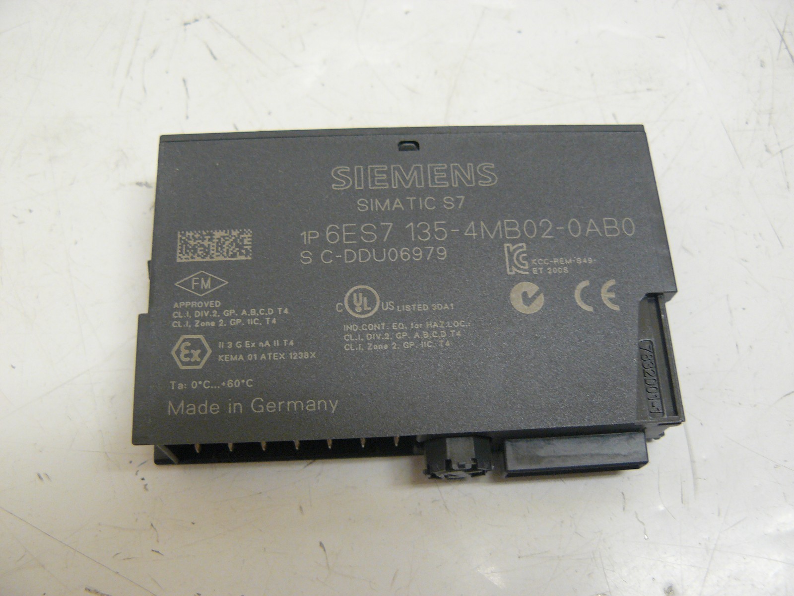 SIEMENS 6ES7-135-4MB02-0AB0 SIMATIC DP ELEC MODULE 2 AO I HIGH FEATURE NEW