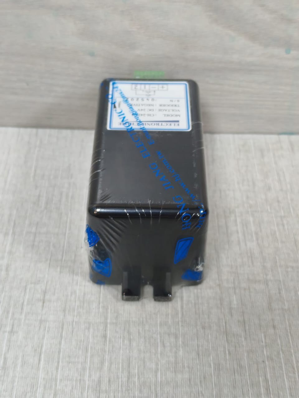 ELECTRONICS CHIME CH-2421-4 DC 24V NEW WITH FILTHY BOX Module