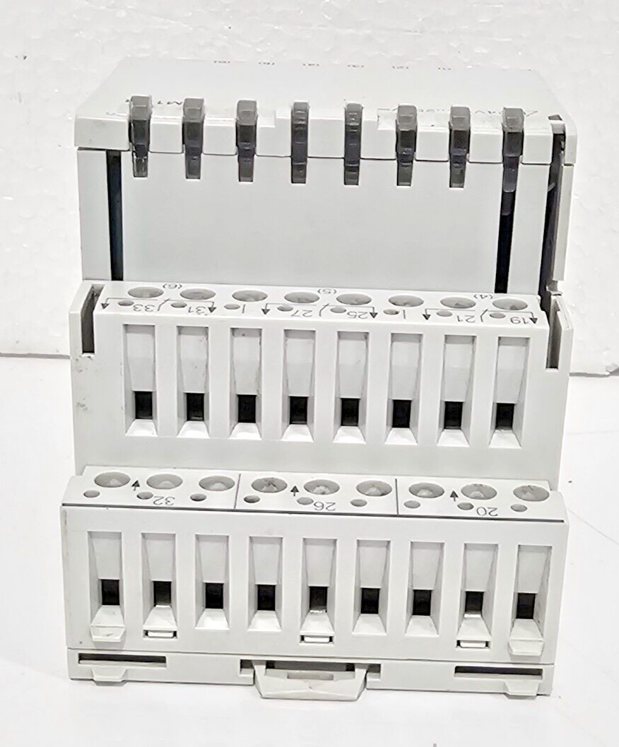 Siemens TXM1.6R OUTPUT MODULE [ LOT 3 NOS ]