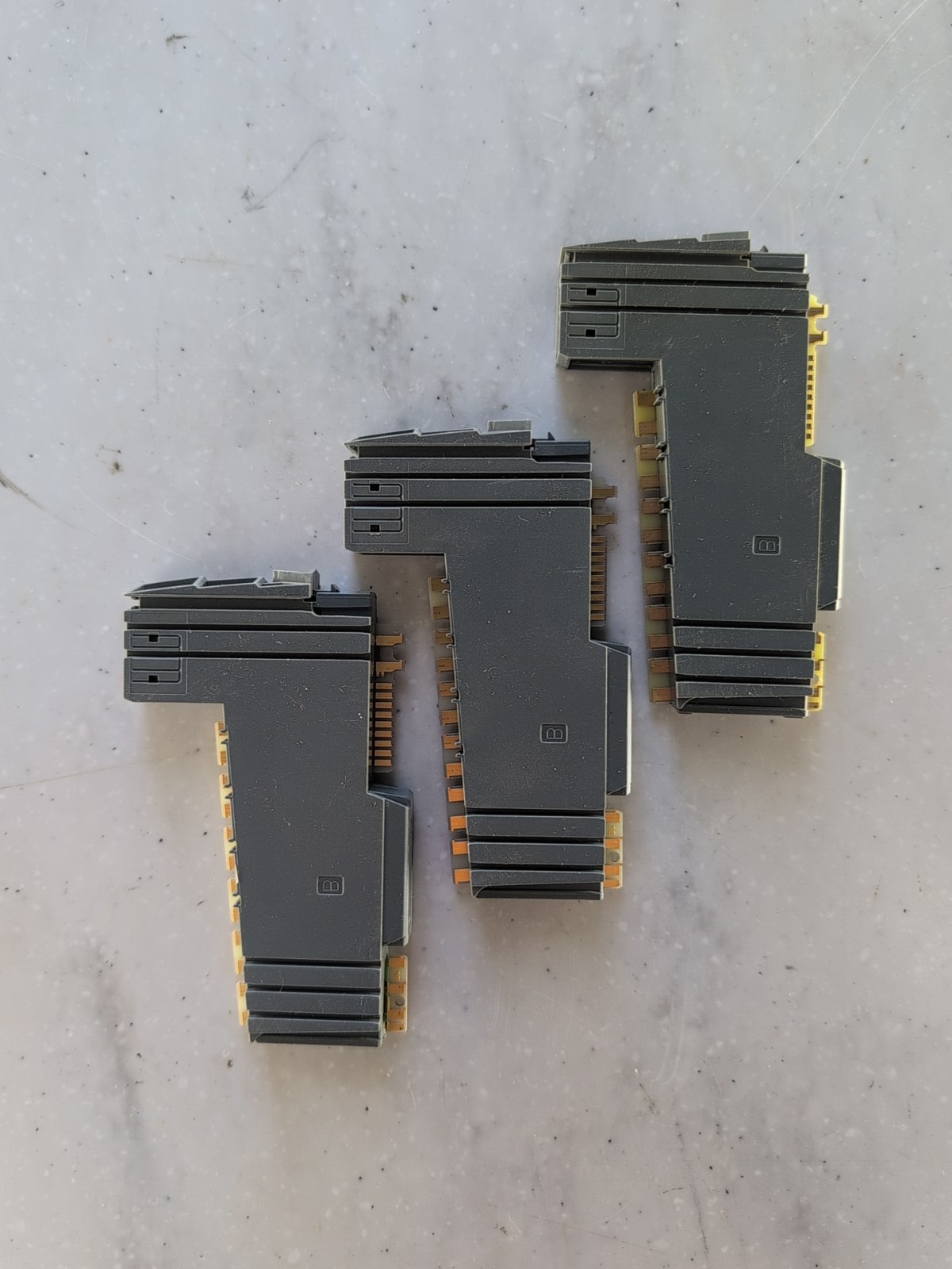 LOT OF THREE B&R X20 DI 9371 Digital Input Modules X20DI9371 NW$