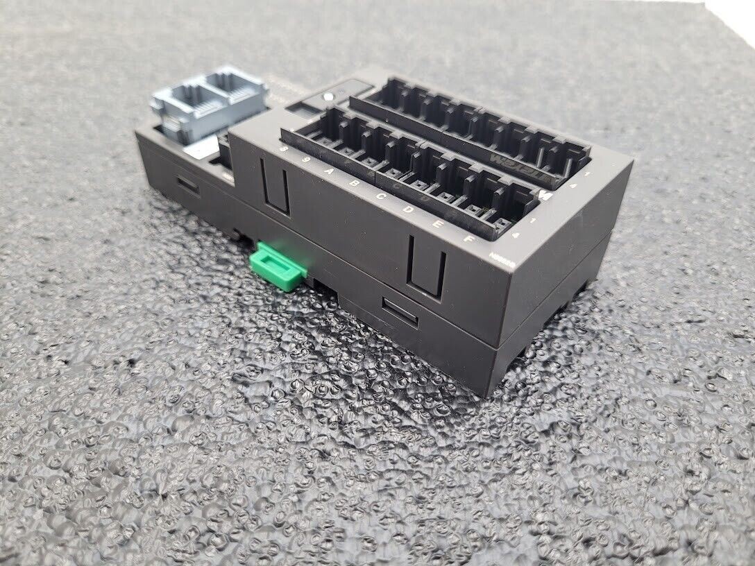 MSystem HV1HL1A-XXXX-R 24VDC 16-Channel I/O Module DIN Rail Working Pull