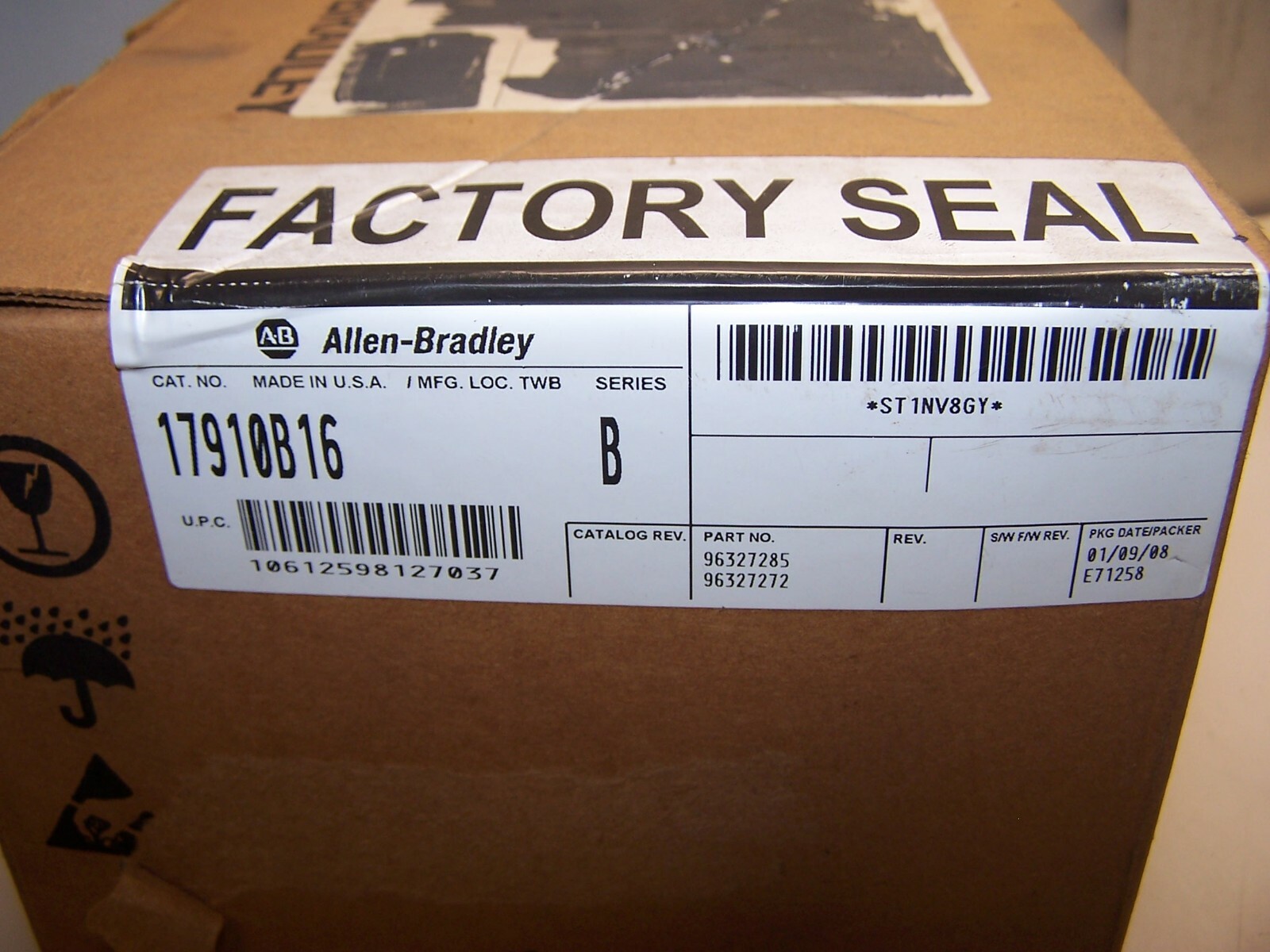 Allen Bradley Output Module17910B16 Series B
