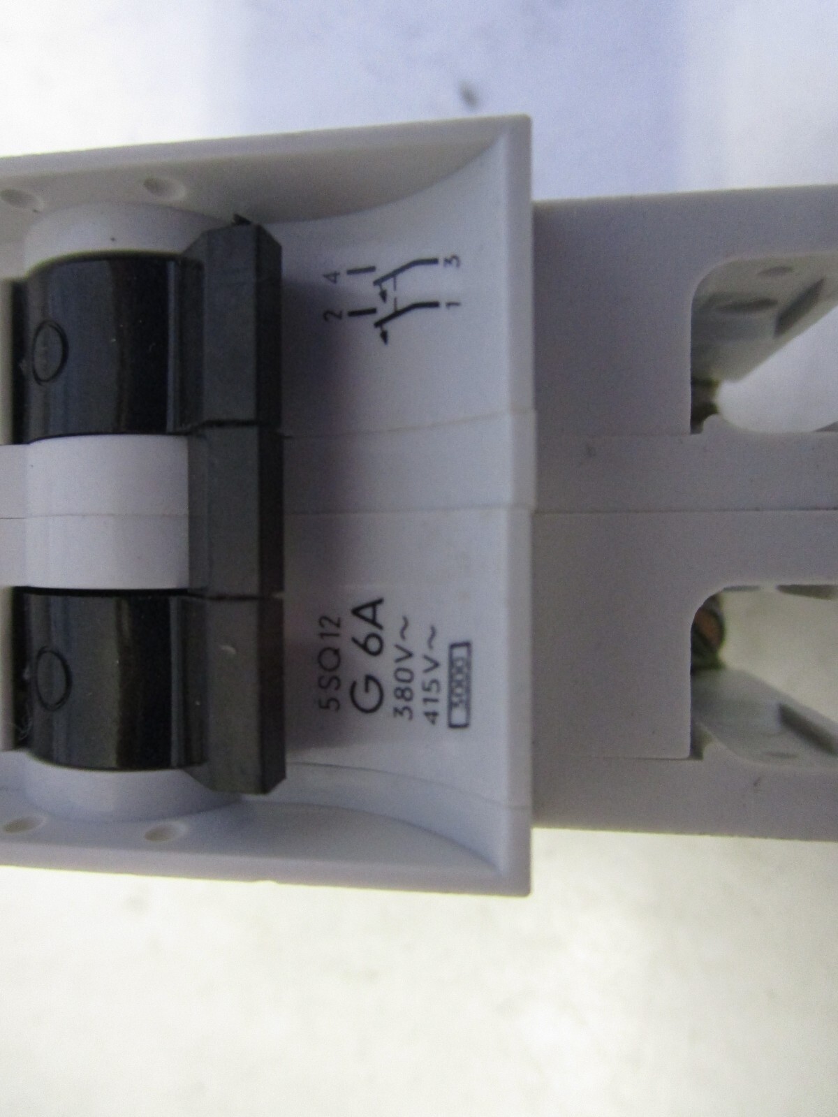 SIEMENS 5SQ12 G6A 2-POLE 10A CIRCUIT BREAKER – USED – FREE SHIPPING