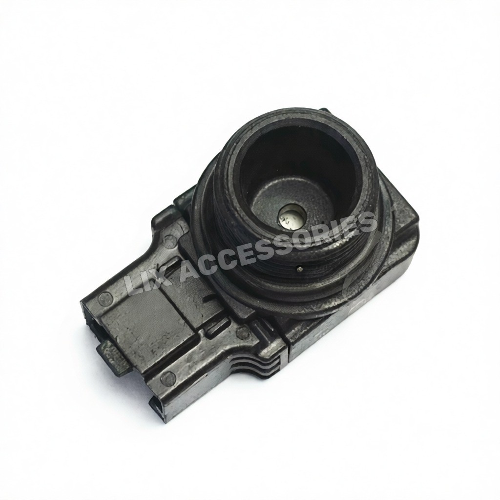 1x used 116CP41-M10S2-50 is suitable for pressure switch sensors with 3 pins