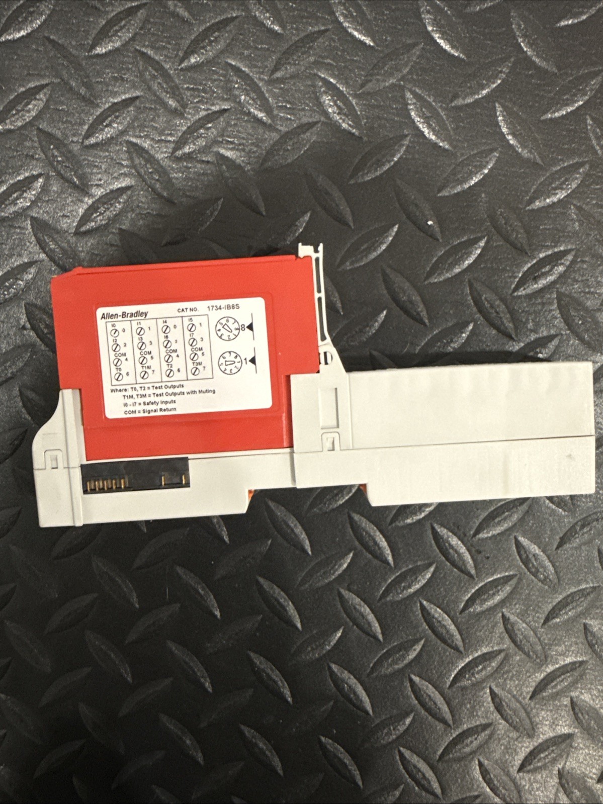 Allen Bradley 1734-IB8S Series B Safety Sink Input Module With Base 1734-Top3