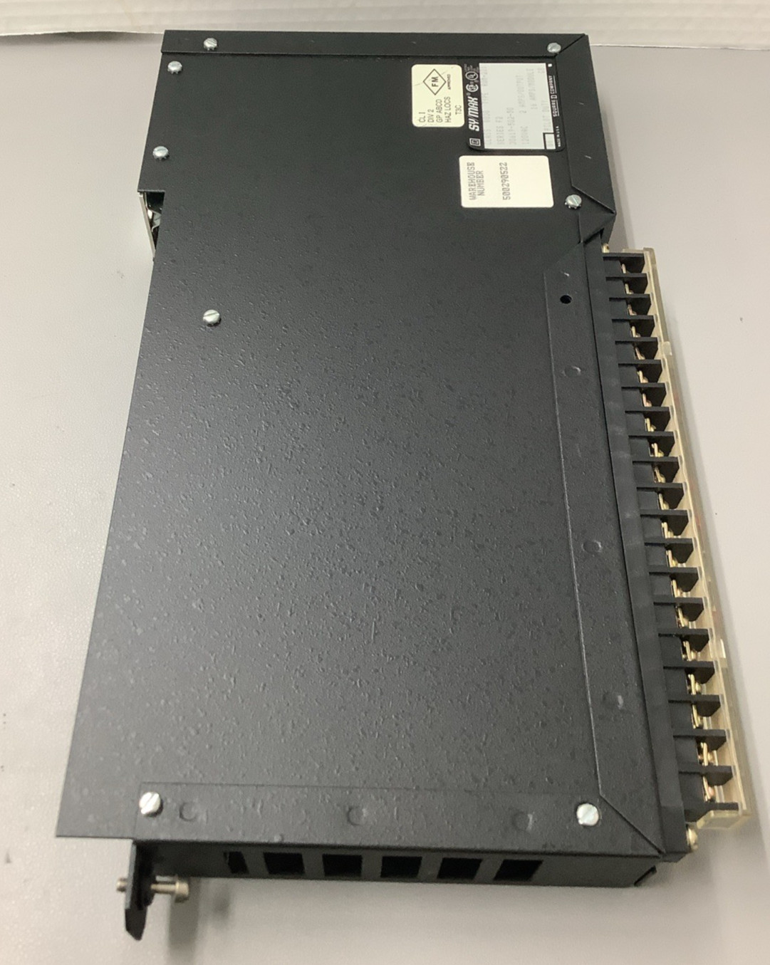 Lot of 2 Square D SY/MAX 8030 ROM-221 Output Module 30619-502-50 120VAC (b628)