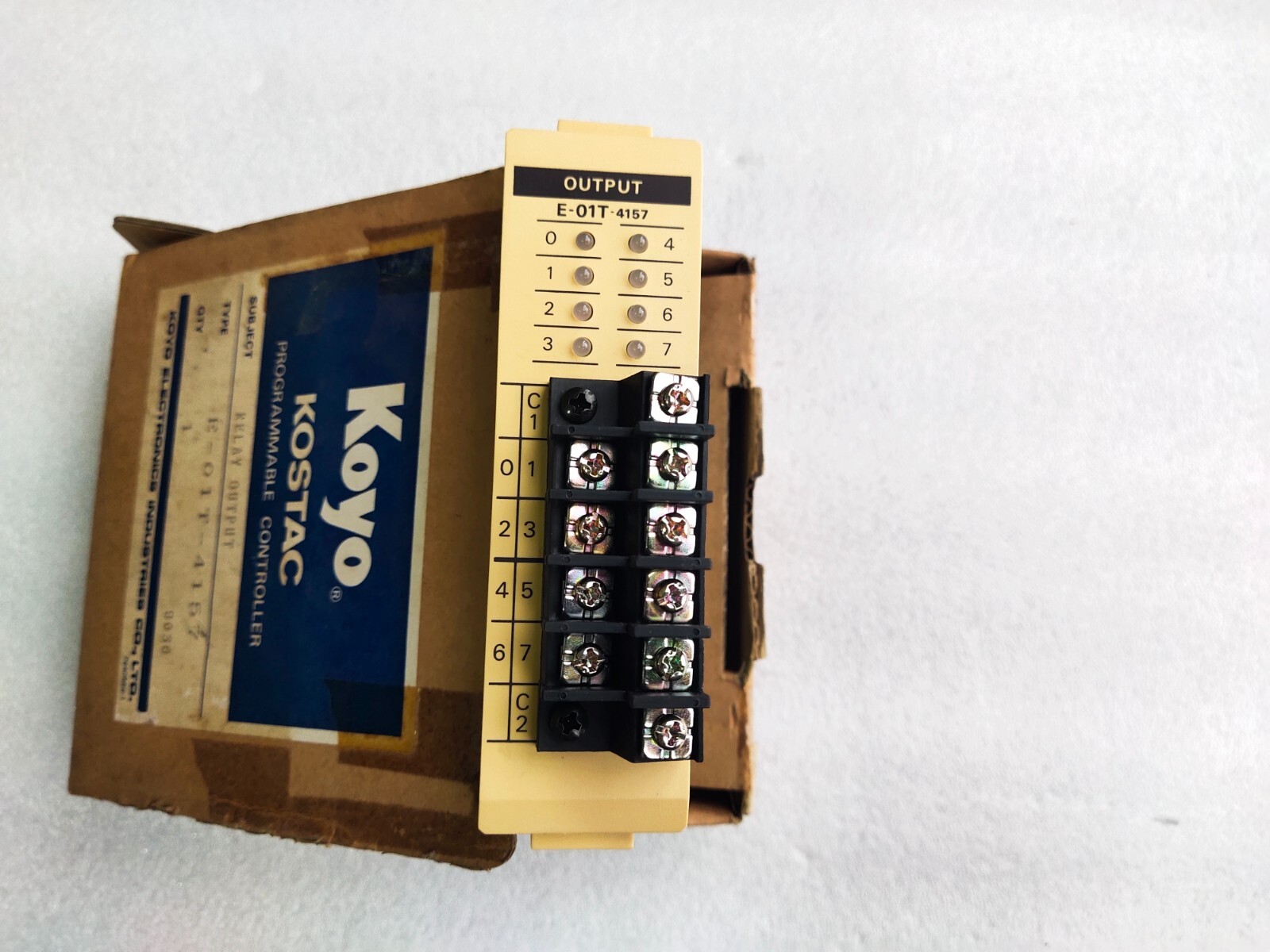 KOYO KOSTAC E-01T-4157 RELAY / OUTPUT PROGRAMMABLE CONTROLLER E01T-4157