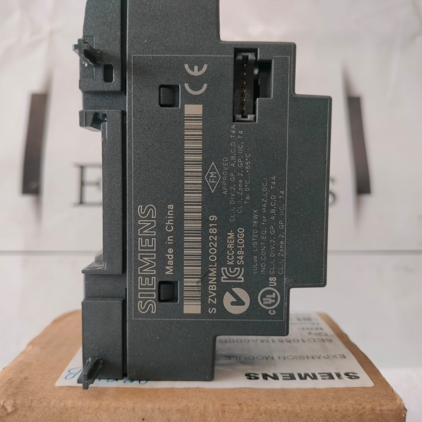 NEW SIEMENS 6ED1 055-1MA00-0BA0 EXPANSION MODULE