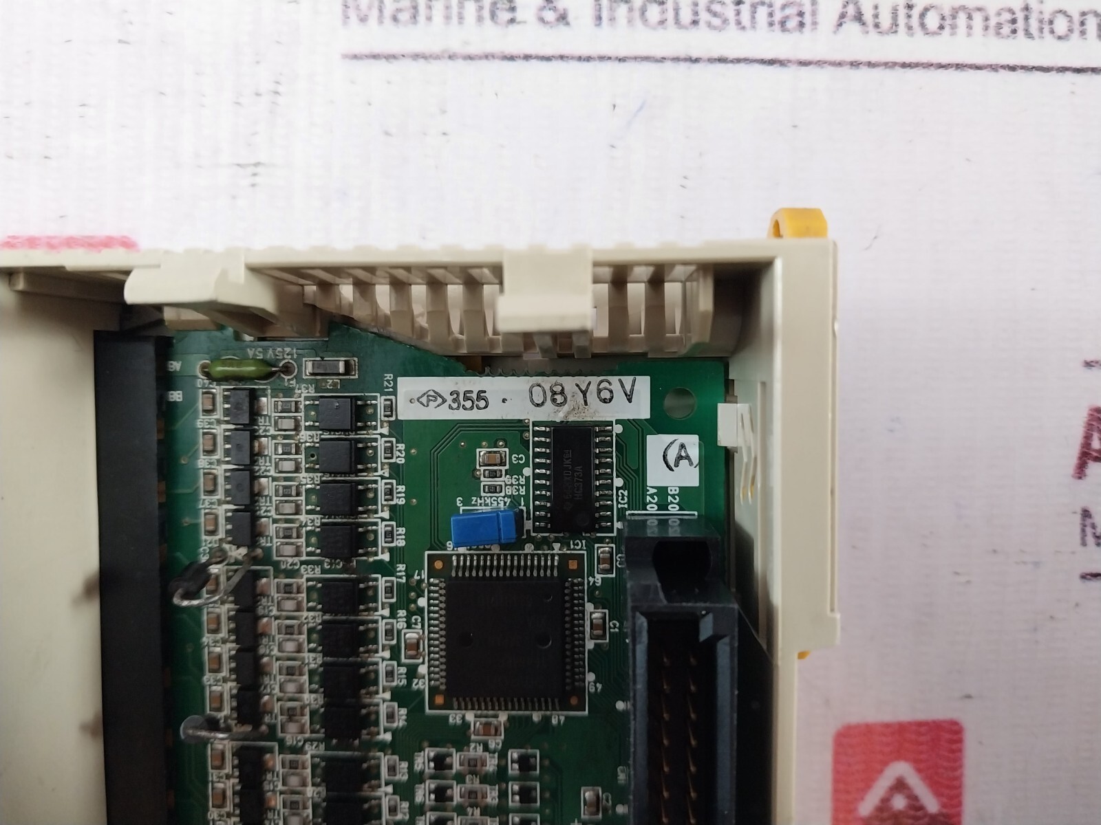 Omron CQM1-OD212 Output Module 16 Points 5-24VDC 0,3A/Point 4,8A/Unit