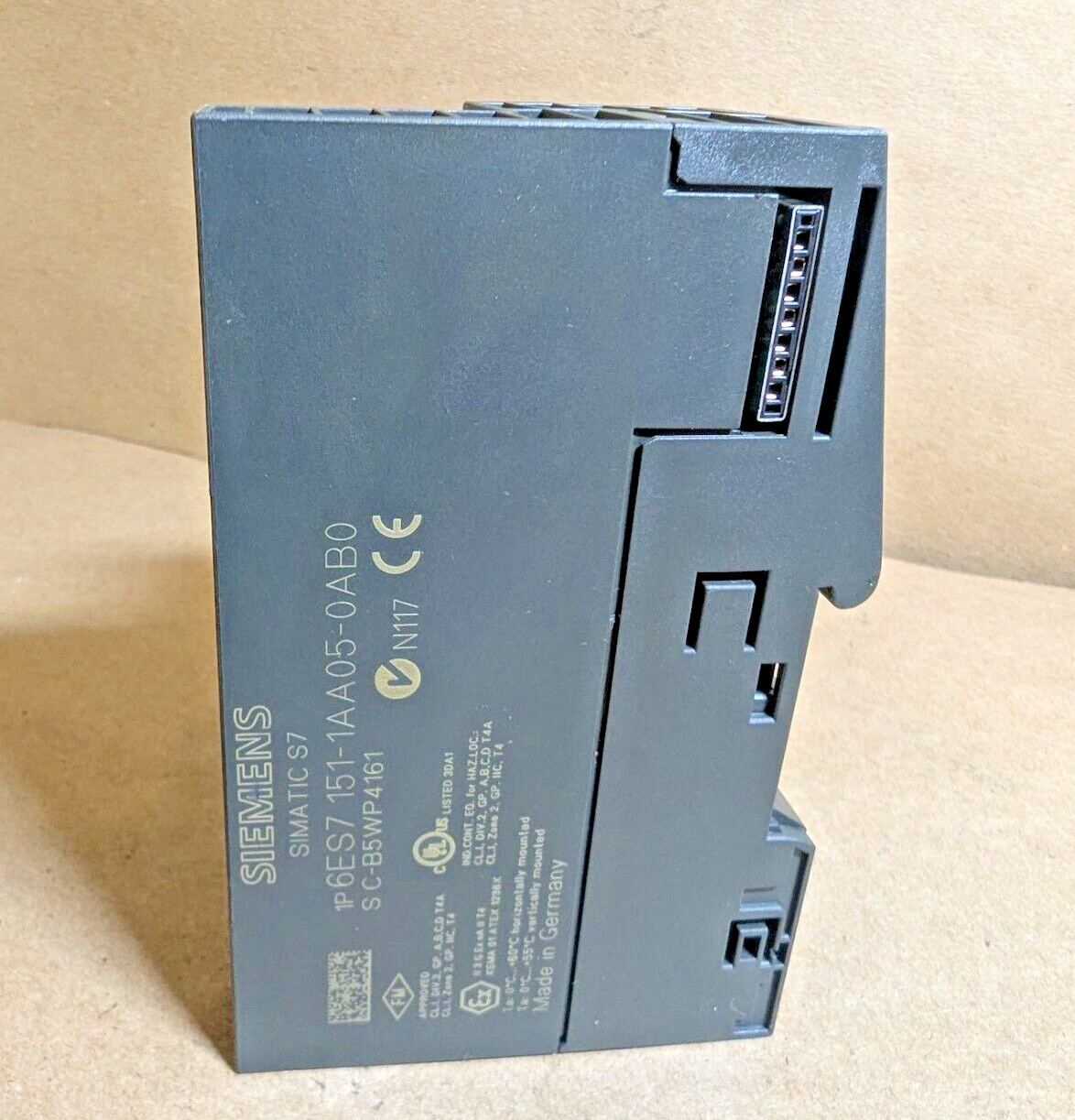 Siemens 6ES7151-1AA05-0AB0 SIMATIC DP Interface module IM 151-1 ET200S