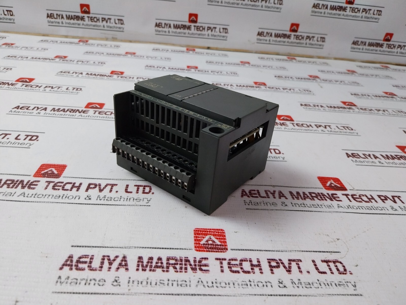 Siemens EM231 Analog Input Module 6ES7 231-0HC00-0XA0