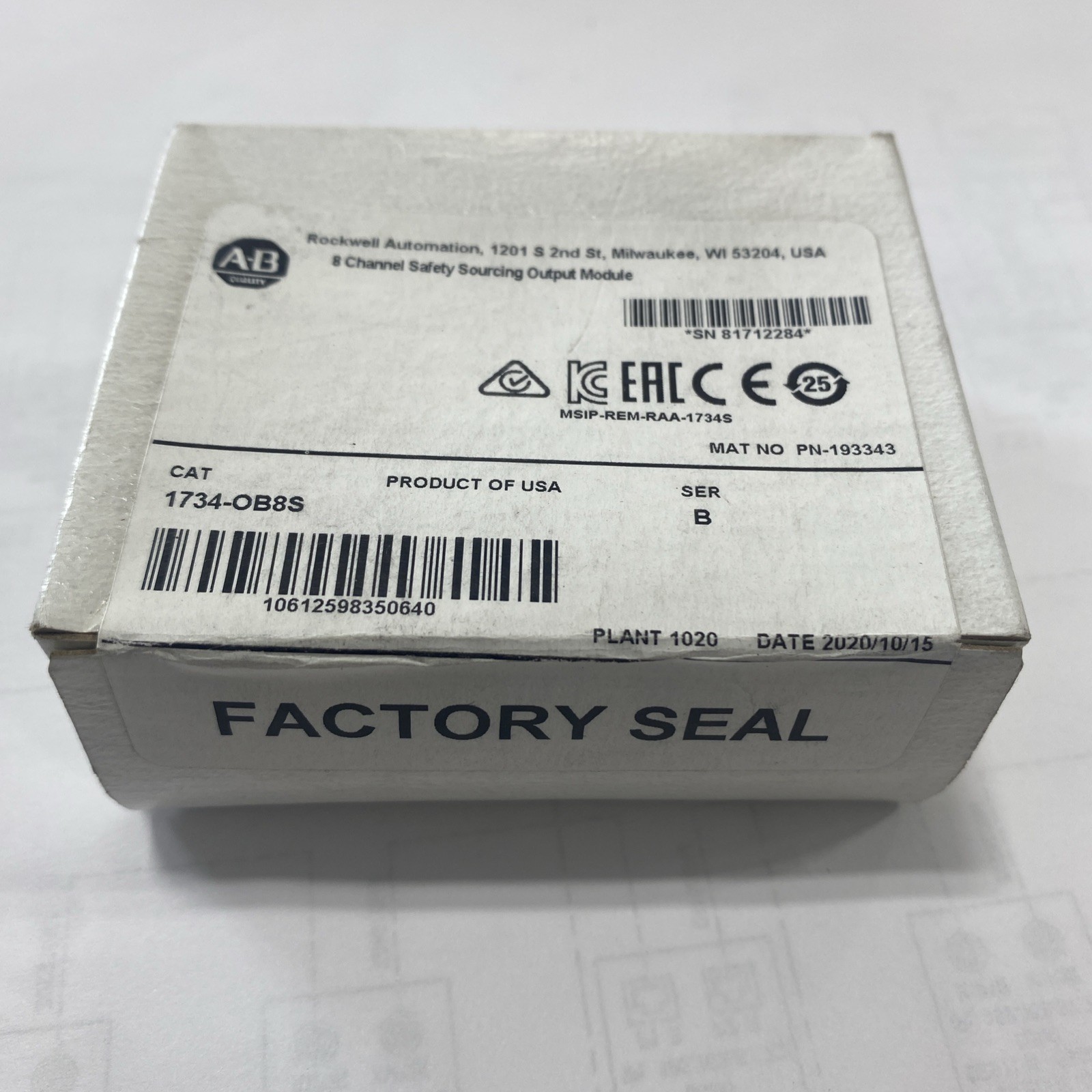 Allen-Bradley 1734-OB8S POINT Guard I/O Safety Module