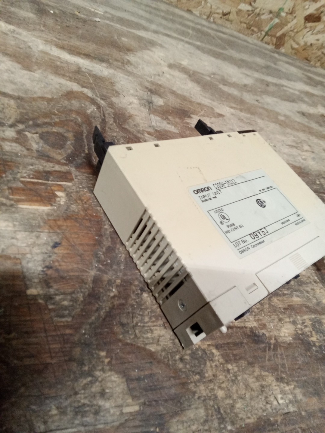 Omron C200H-IM212 Input Unit 24 V DC/AC 16 Point C200HIM212